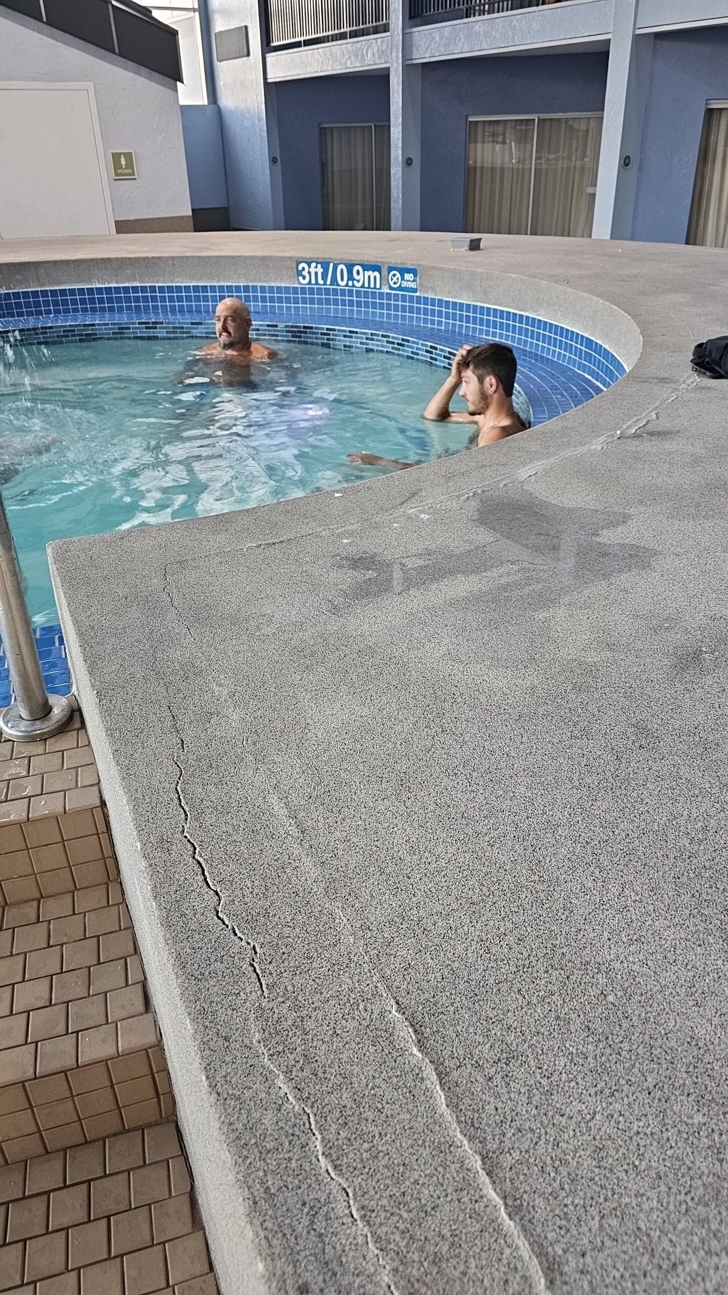 No towel and kids allowed to run in the hotub with no supervision and keep splash us in the face