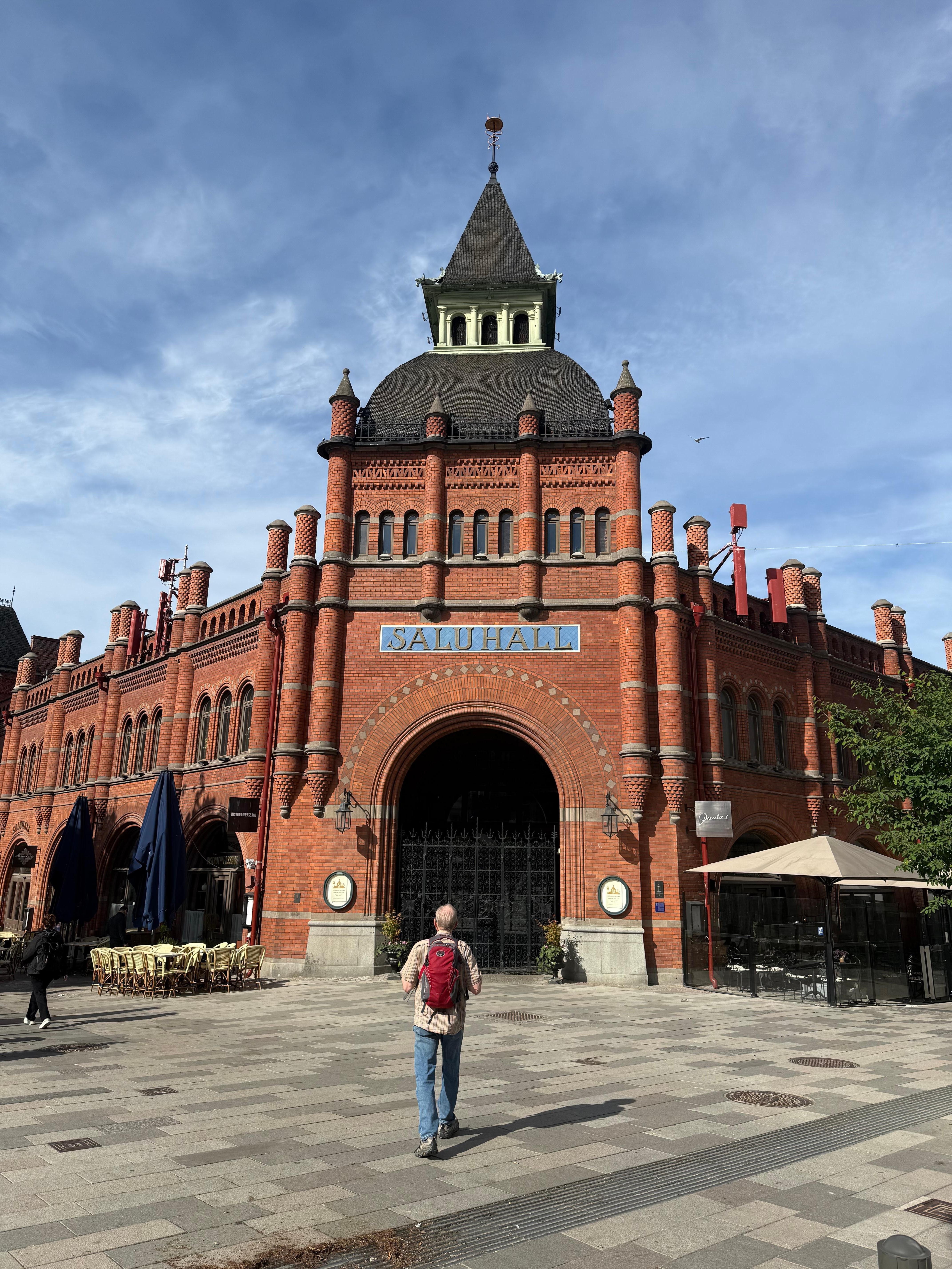 Nearby landmark