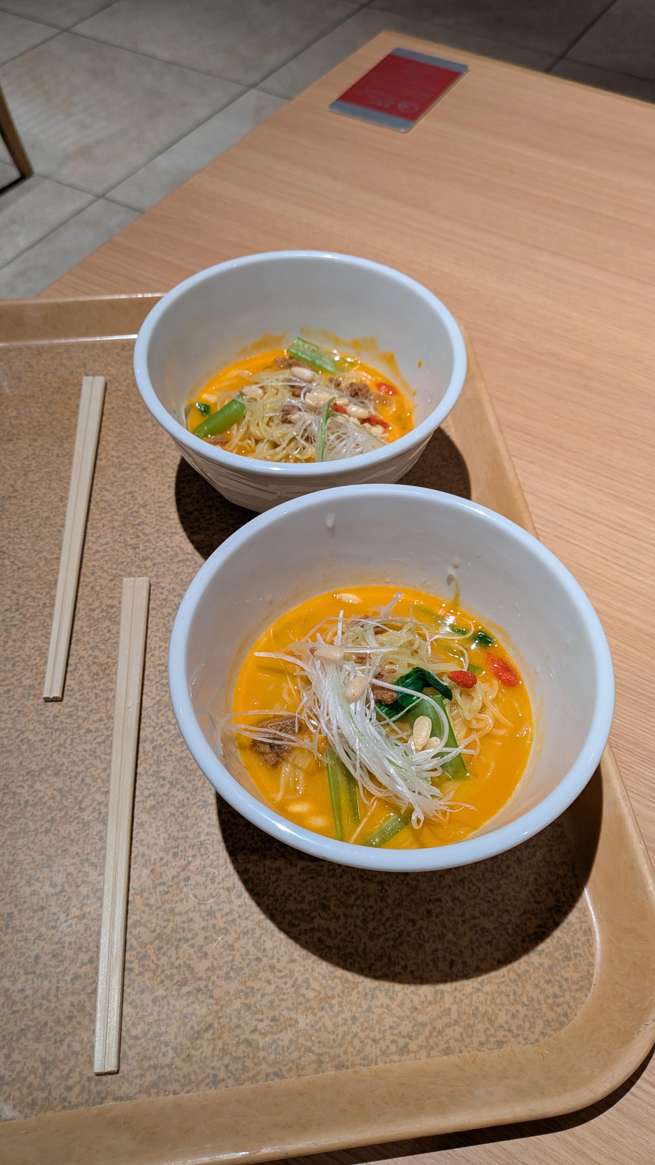 夜食が無料で付いてました