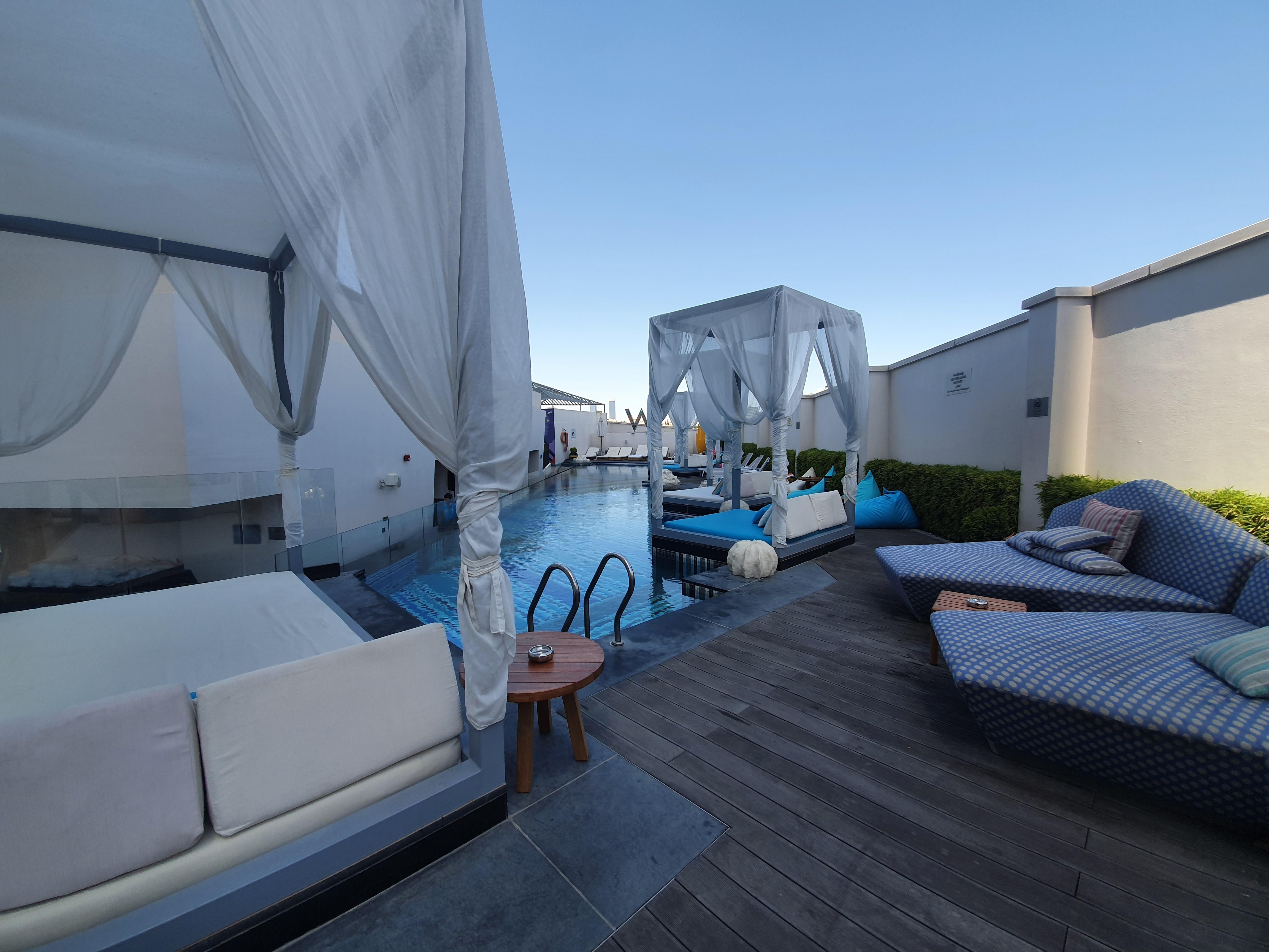 Swimmimg Pool and Deck