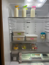 朝食は弁当箱に入れられてます