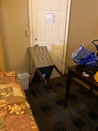 This is how we locked door for the 30 minutes we stayed