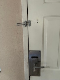 No security lock