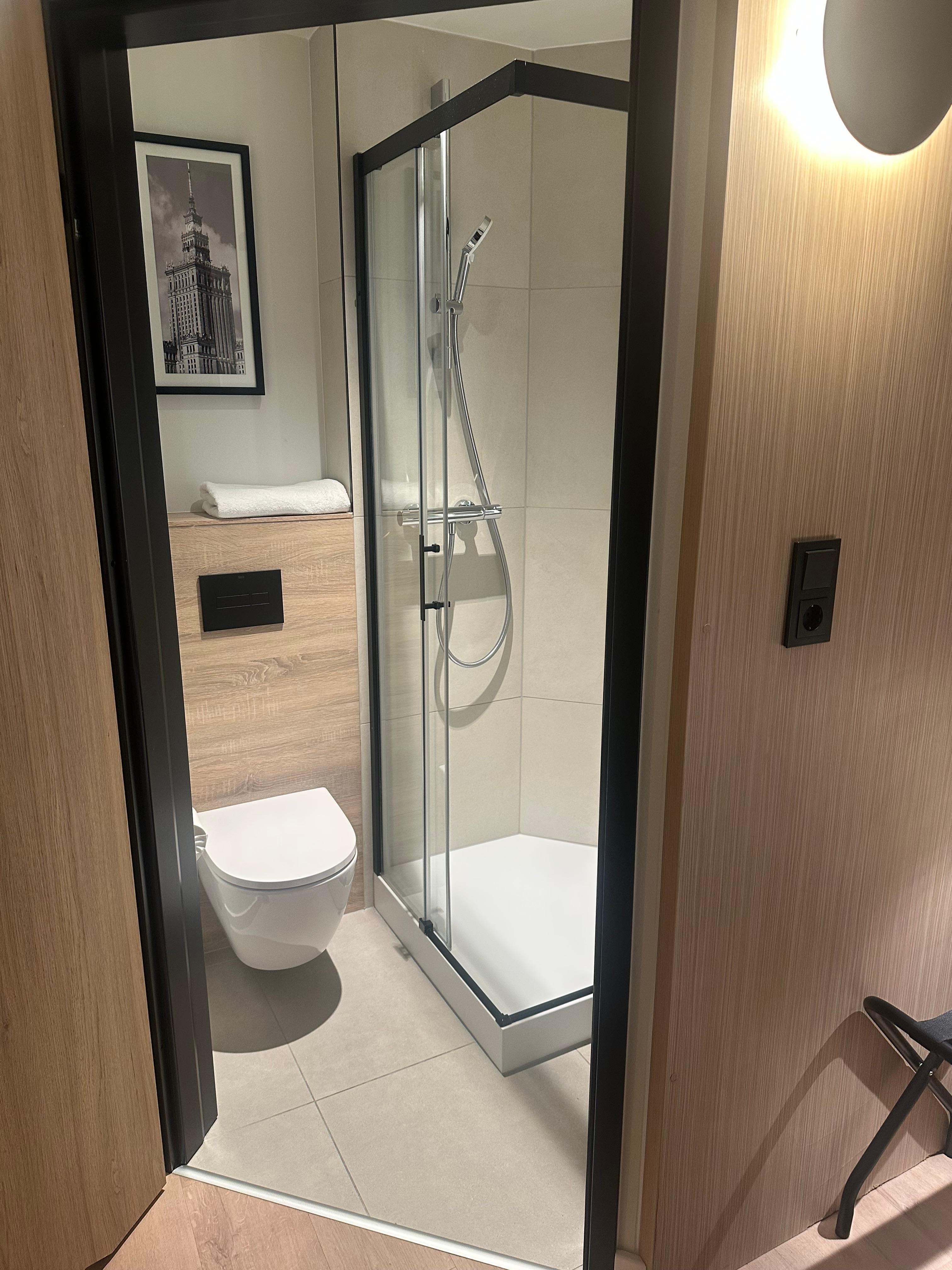 화장실 및 샤워실