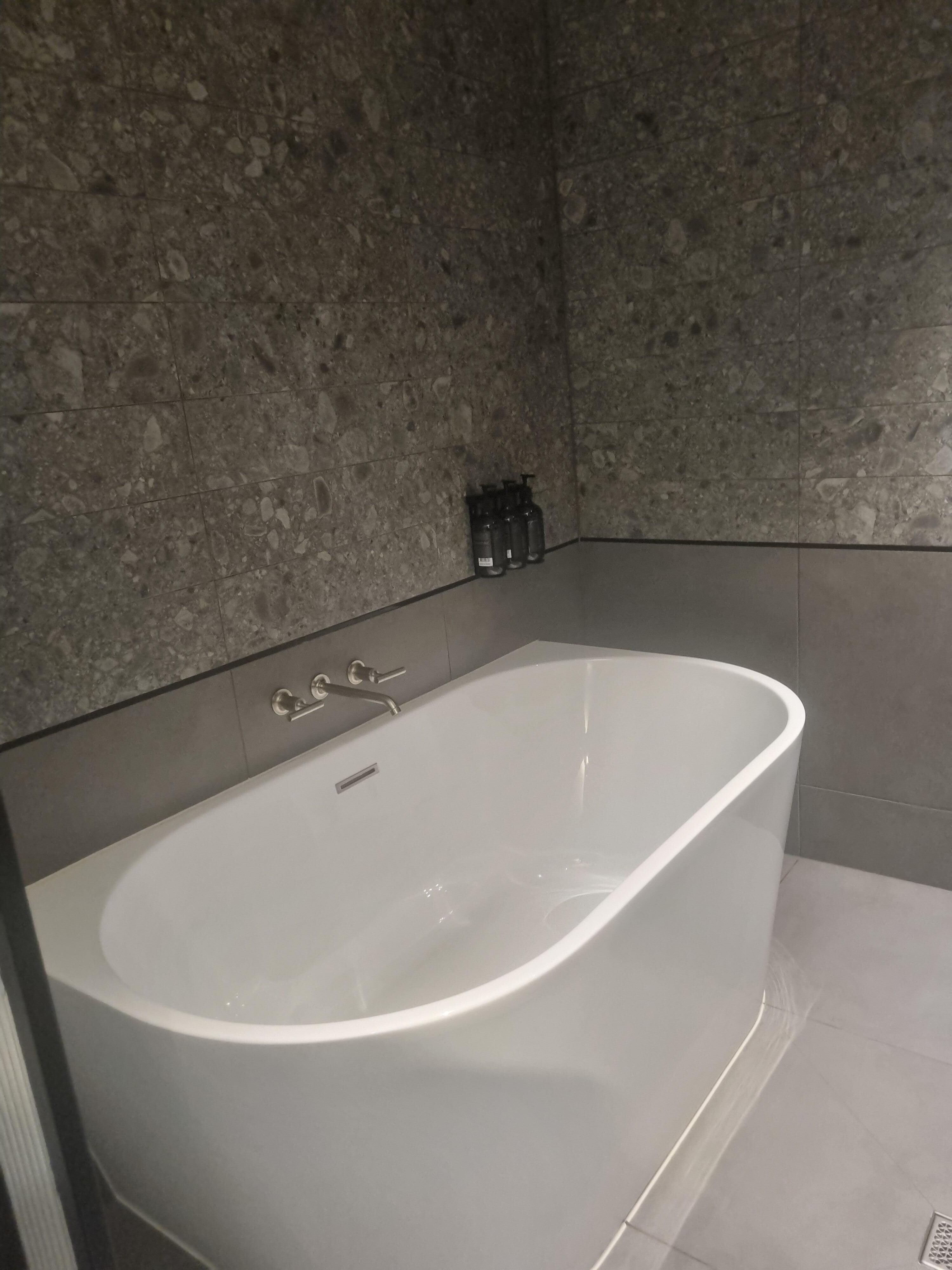Ooooh...love a bathtub! 🥰