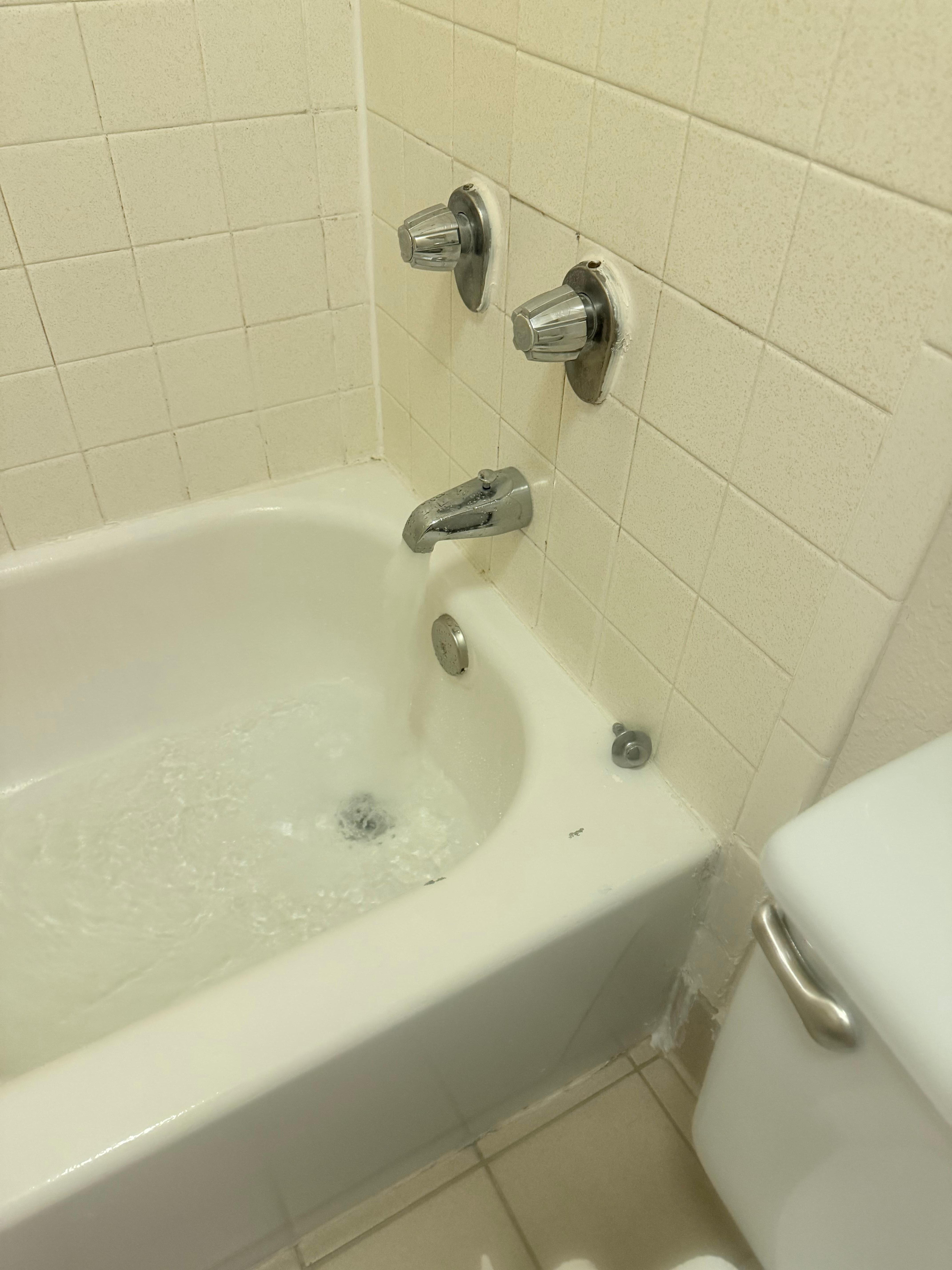 El tapon del agua quebrado 