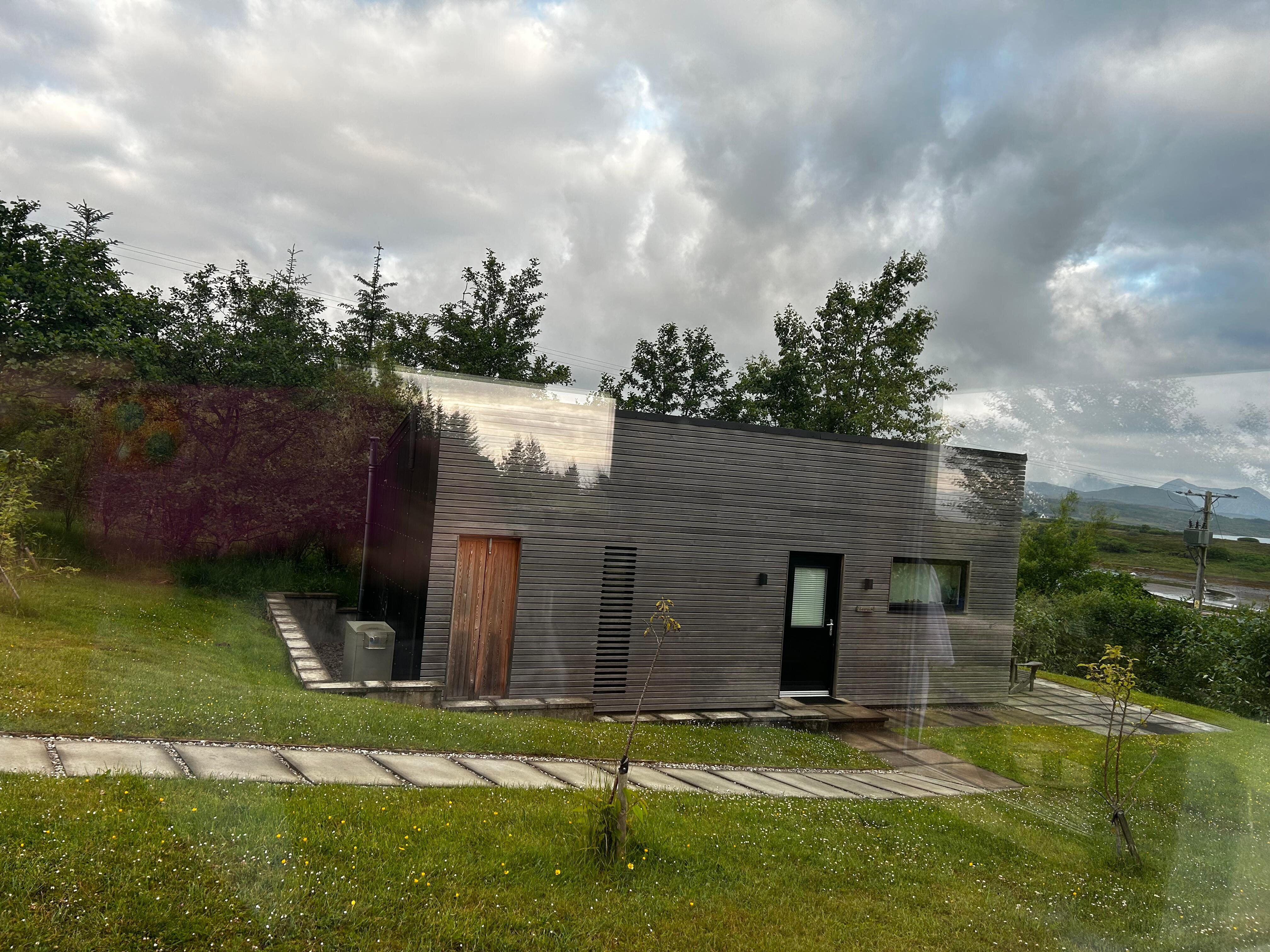Exterior of the cabin 