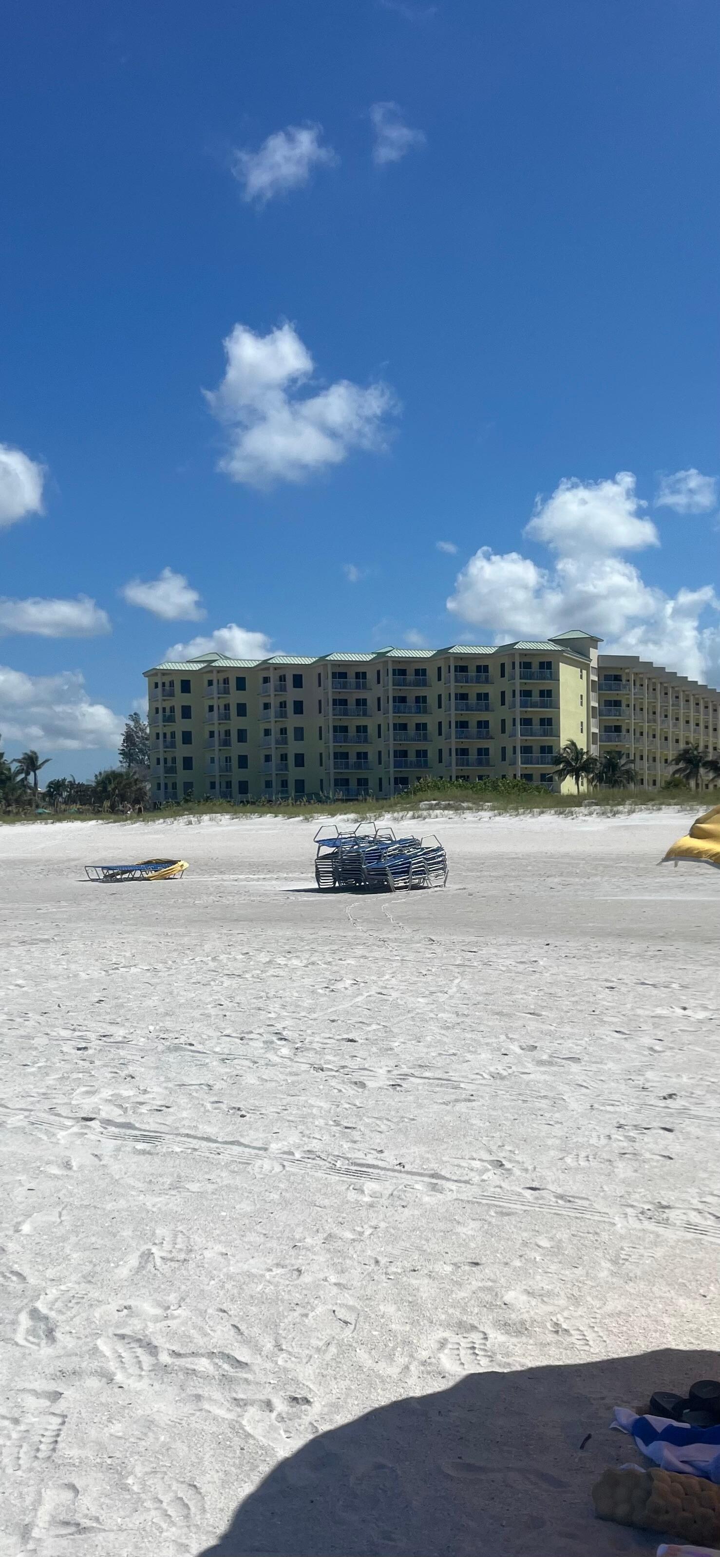 Beach perfection. Not overly crowded with people. 
