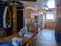 Equipped kitchen and dining area
