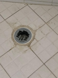 Bonde de la douche cassée