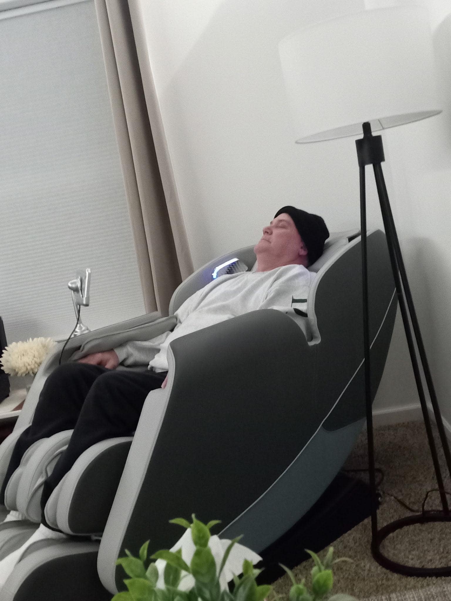 Massage chair, excellent 