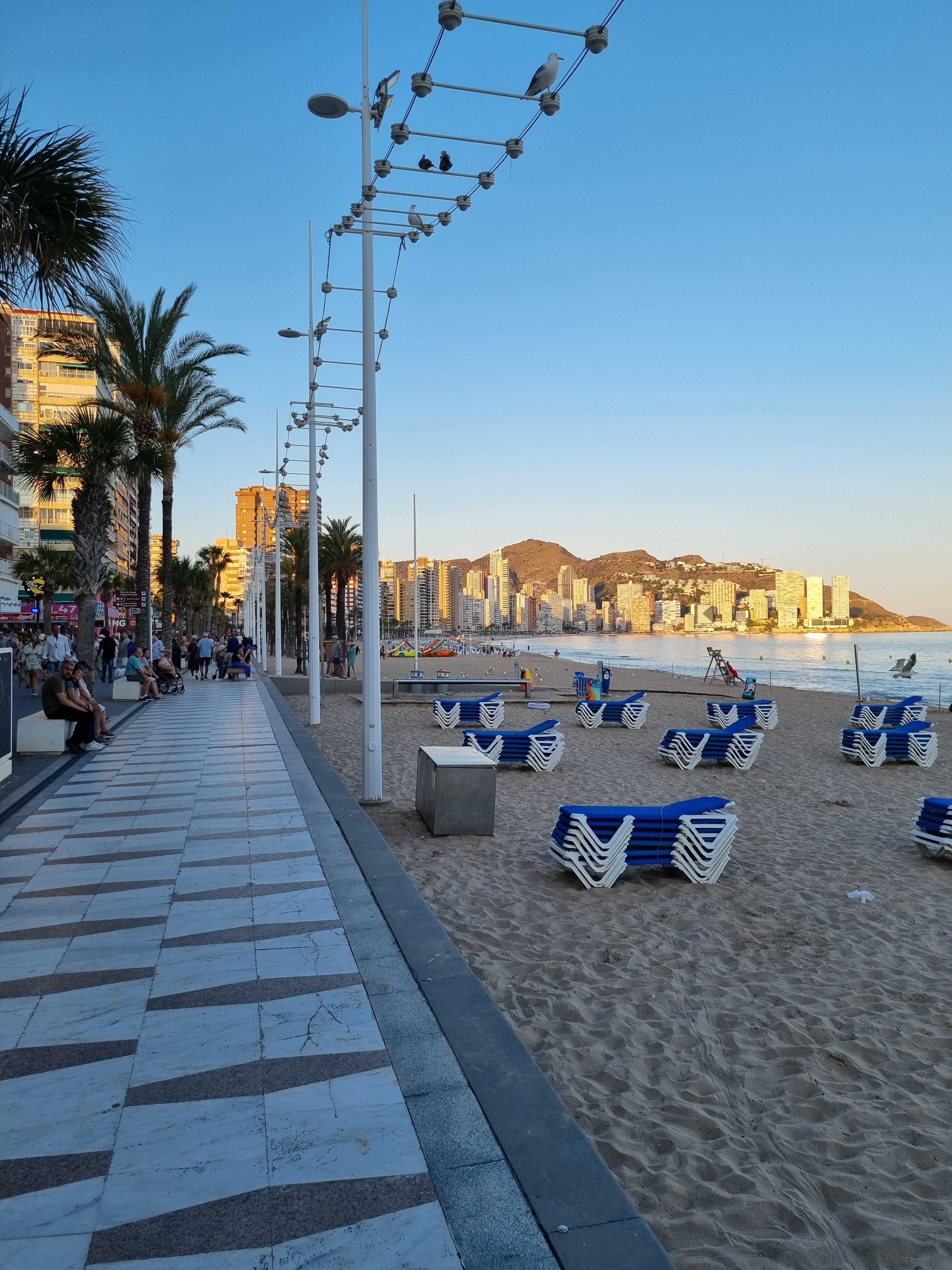 Levante beach 5 mins away