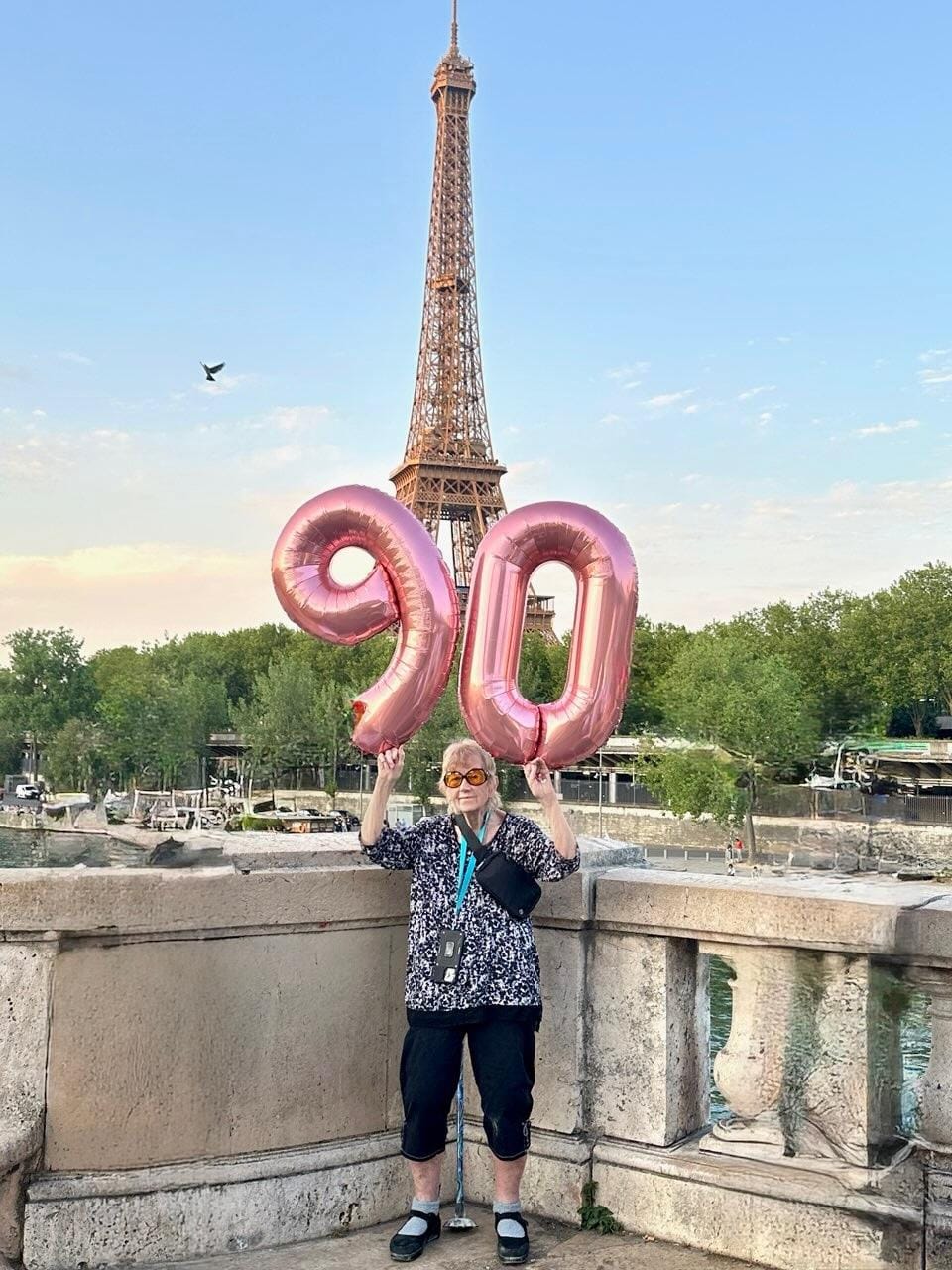 My mom celebrated her 90th birthday in Paris and the staff couldn’t have been nicer to her ! They were great