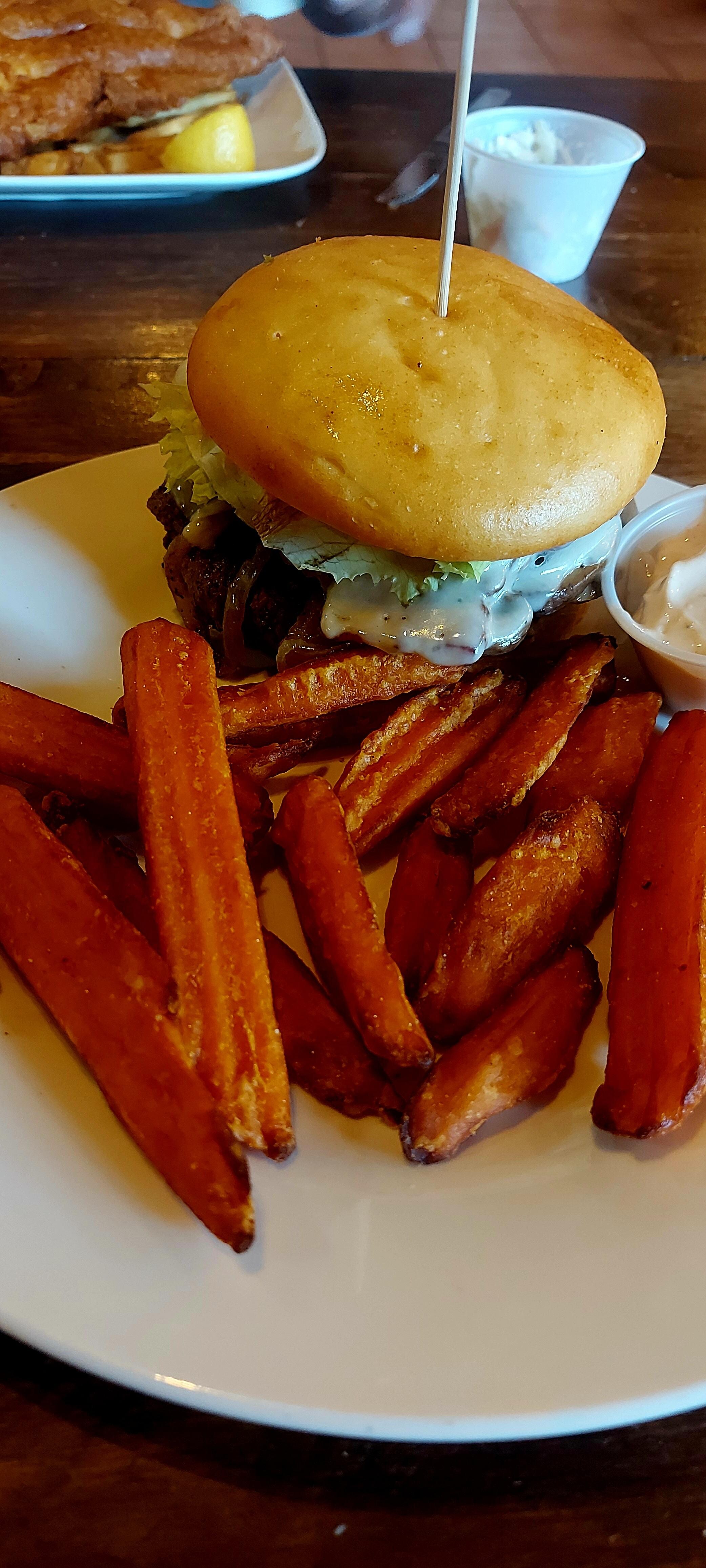 Delicious gluten free celiac safe at the Galley in Portland a few min away 