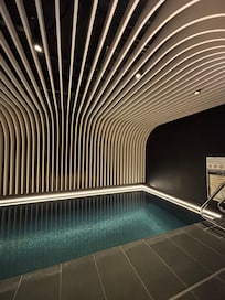 Pool & Spa