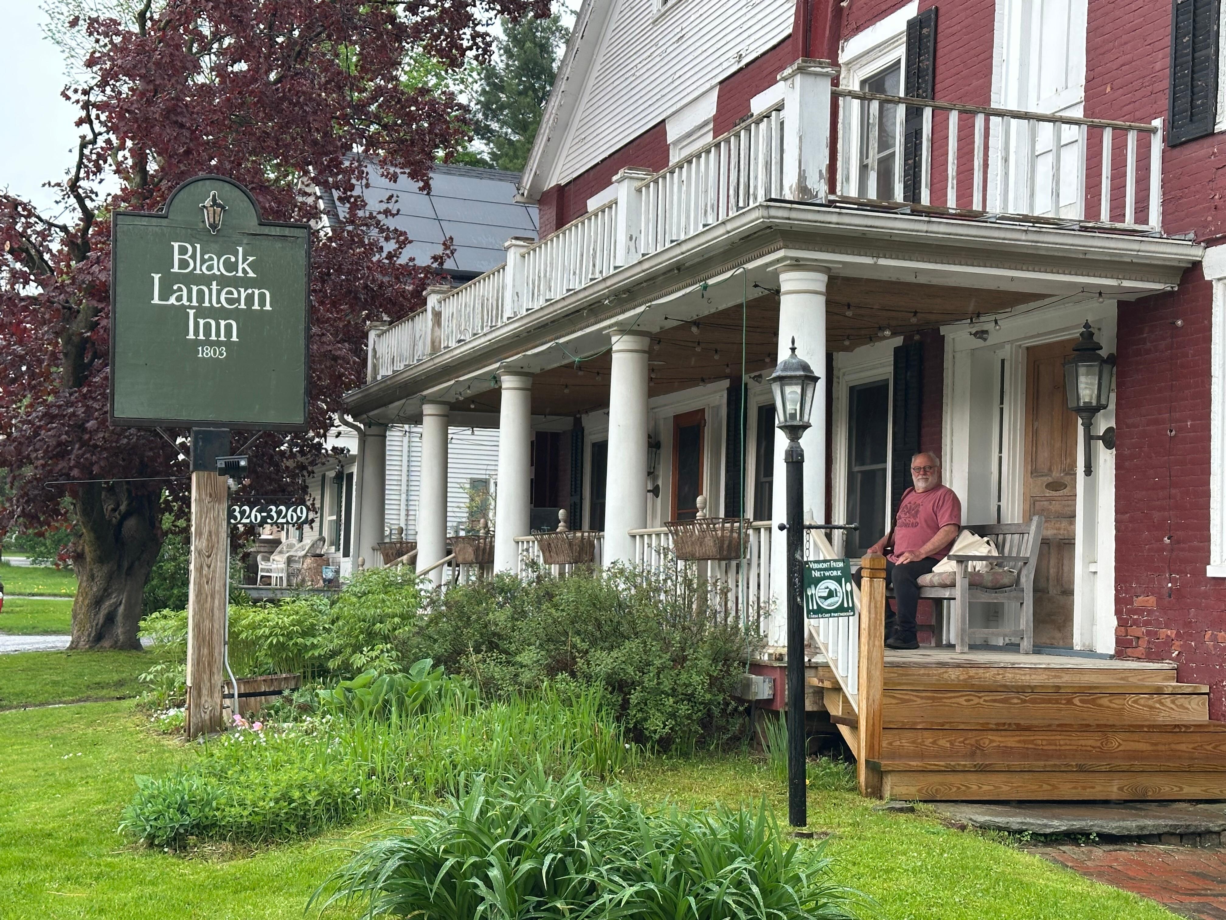 Black Lantern Inn