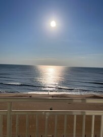 8th floor sun rise