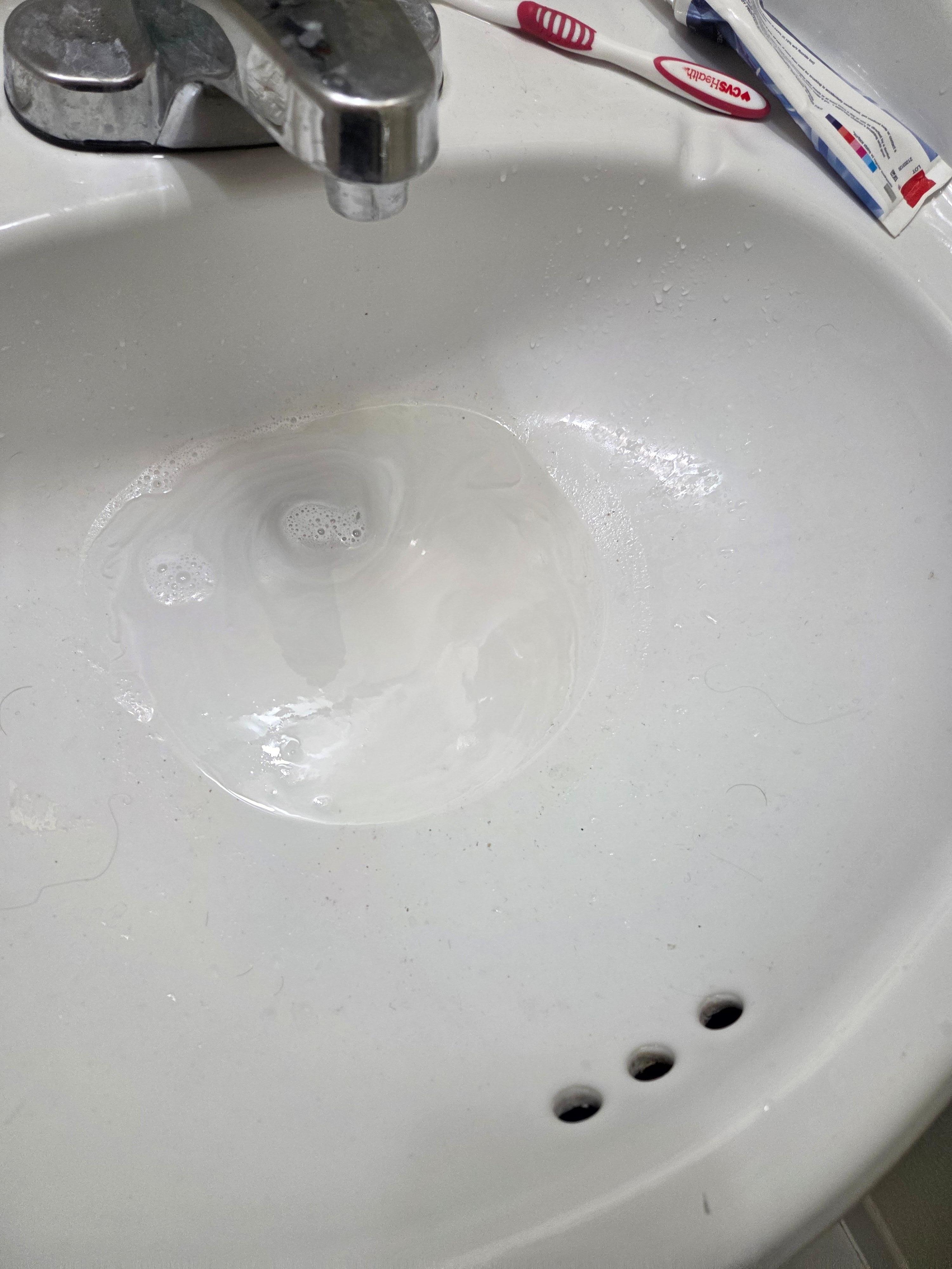 Water was never hot and doesn't drain