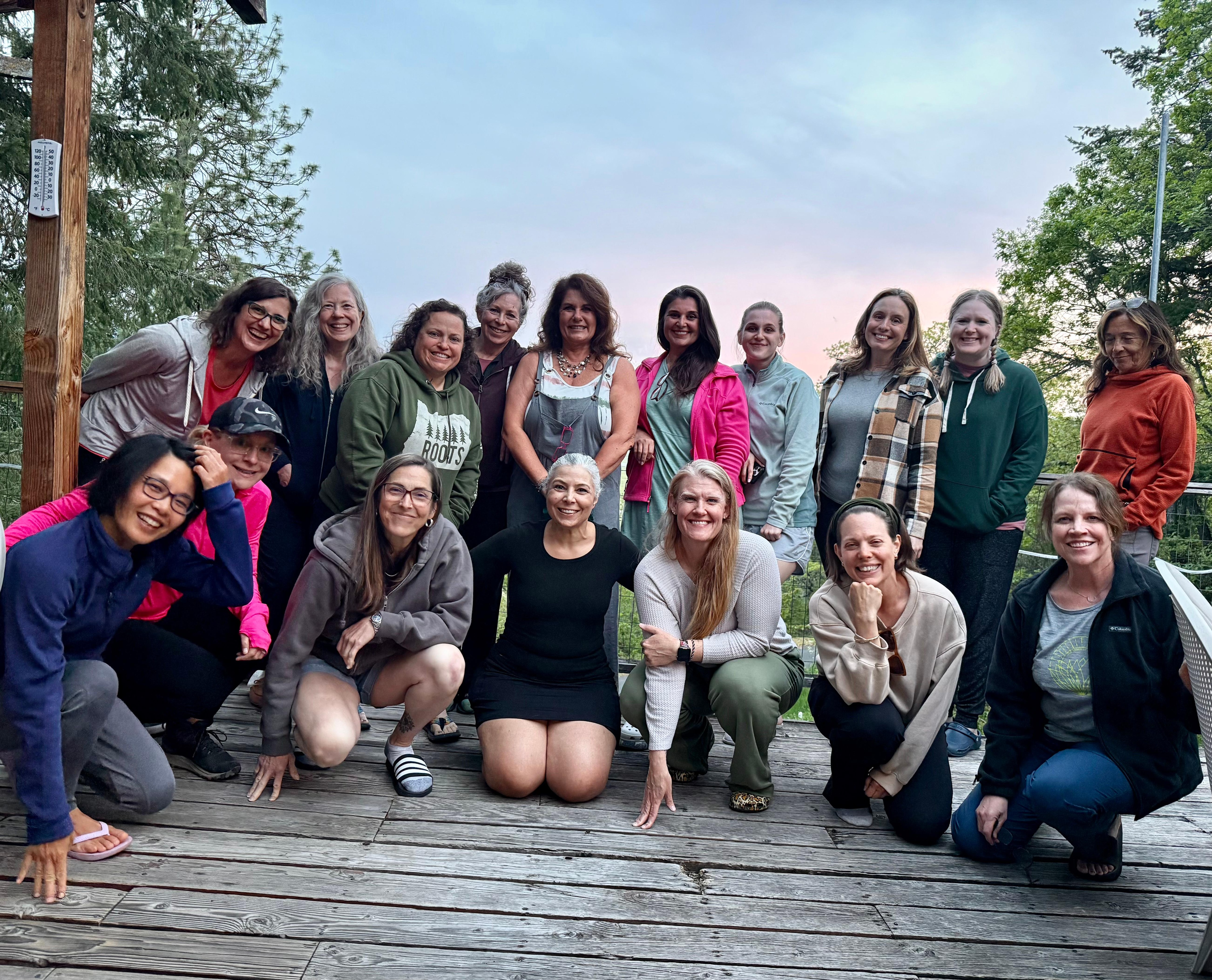 Our group of Hikerbabes!
