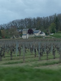 Longère en deux parties sur la droite
