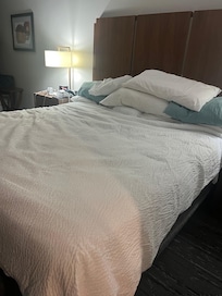 Day four—bed after room is serviced.