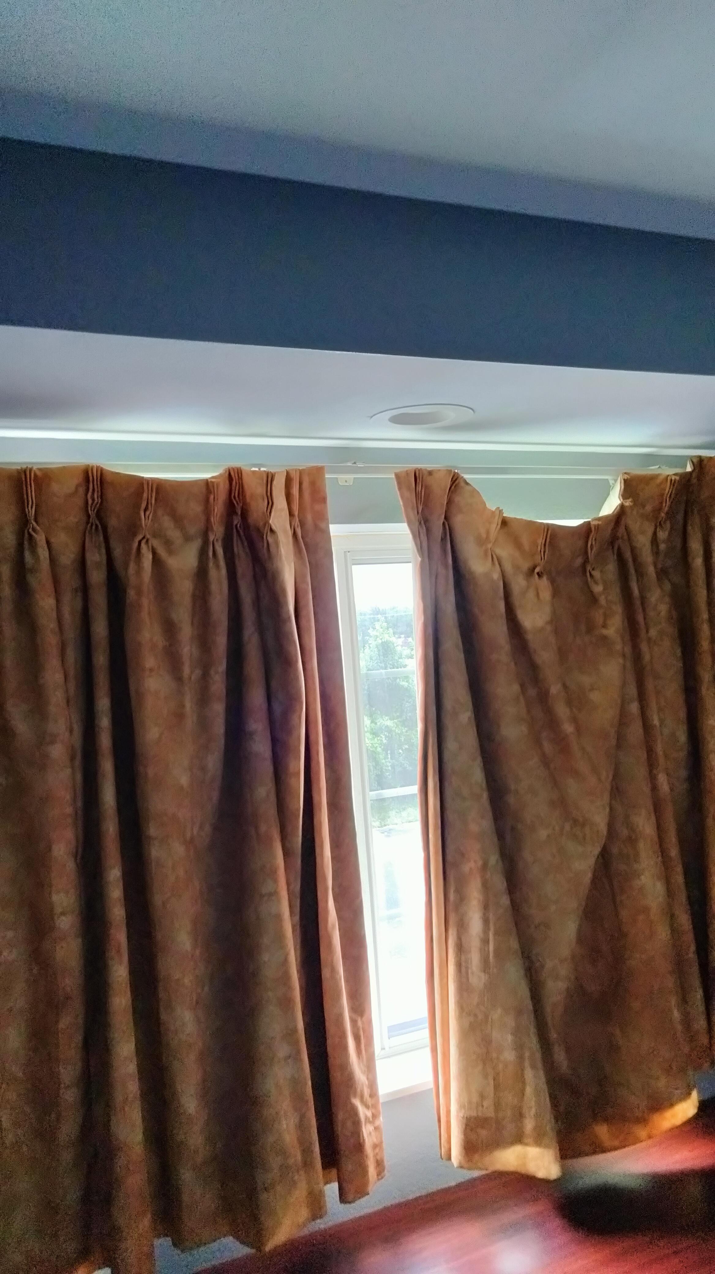 Window drapes