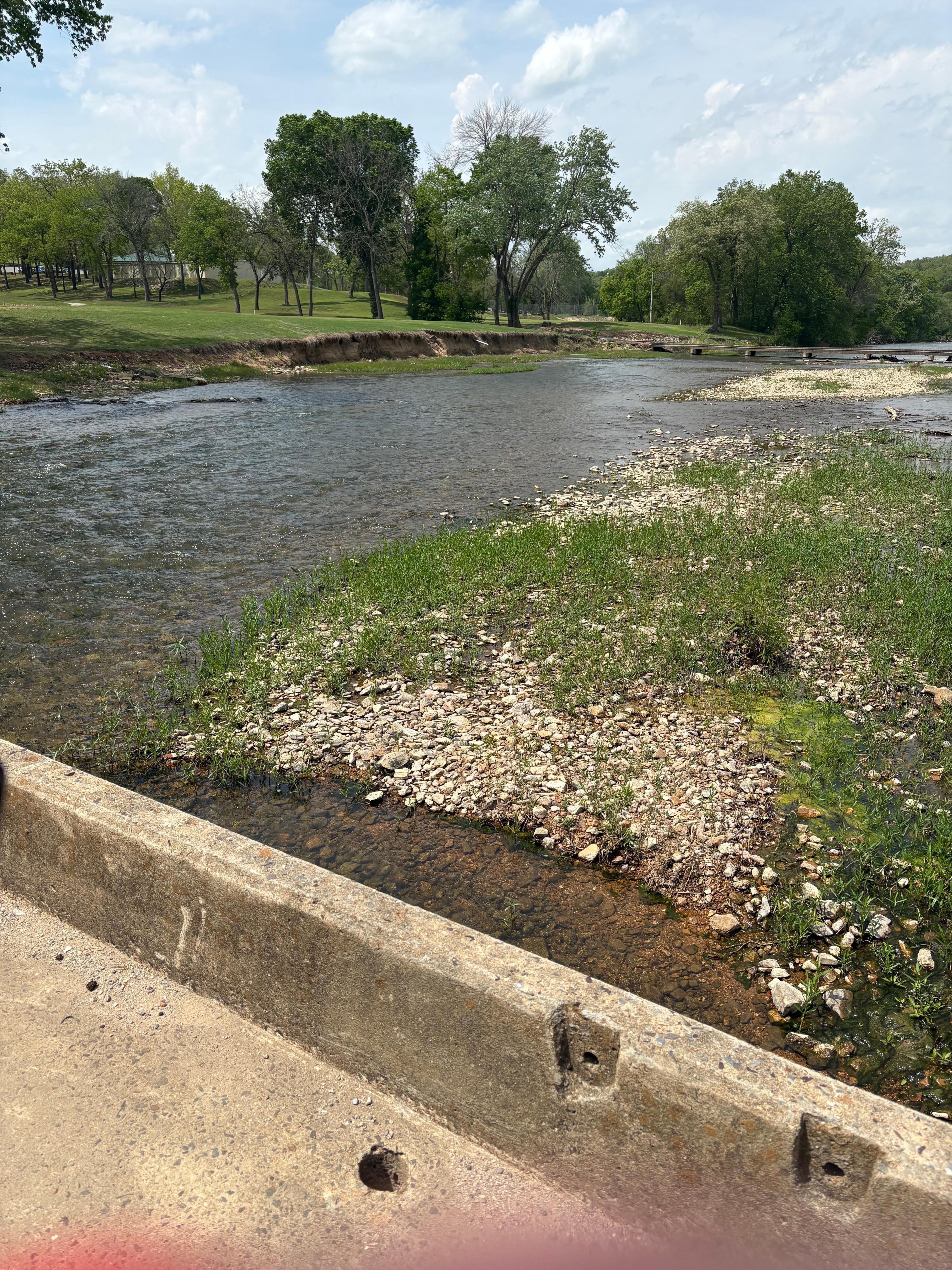 the beautiful South Fork of the Spring w runs along the property 