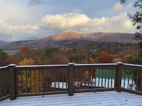 Looking out the back porch.❤️