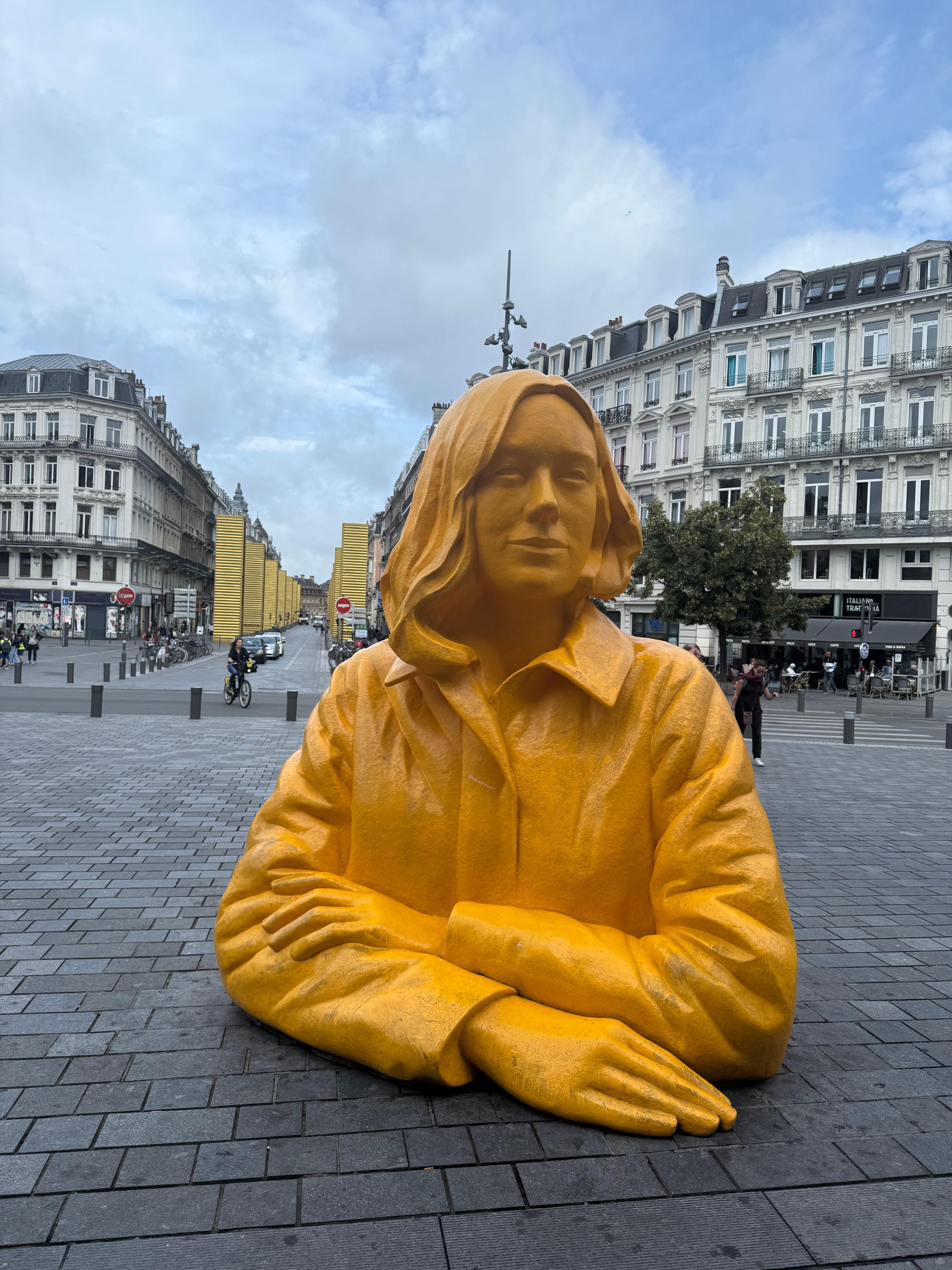 A yellow girl heading for the Moxy!