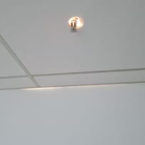 Sprinkler dans trou plafond immense