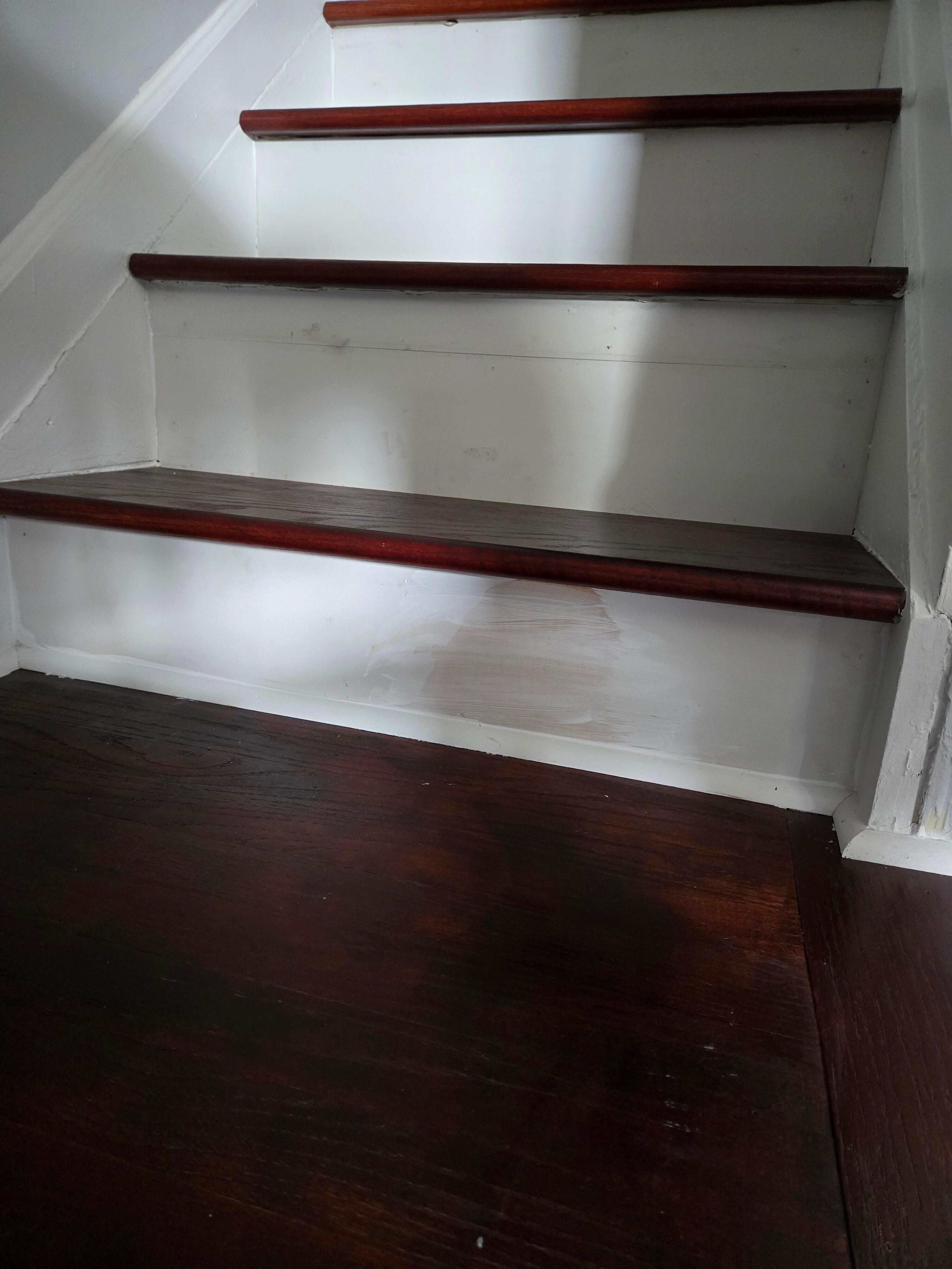 Toe demolishing stairs