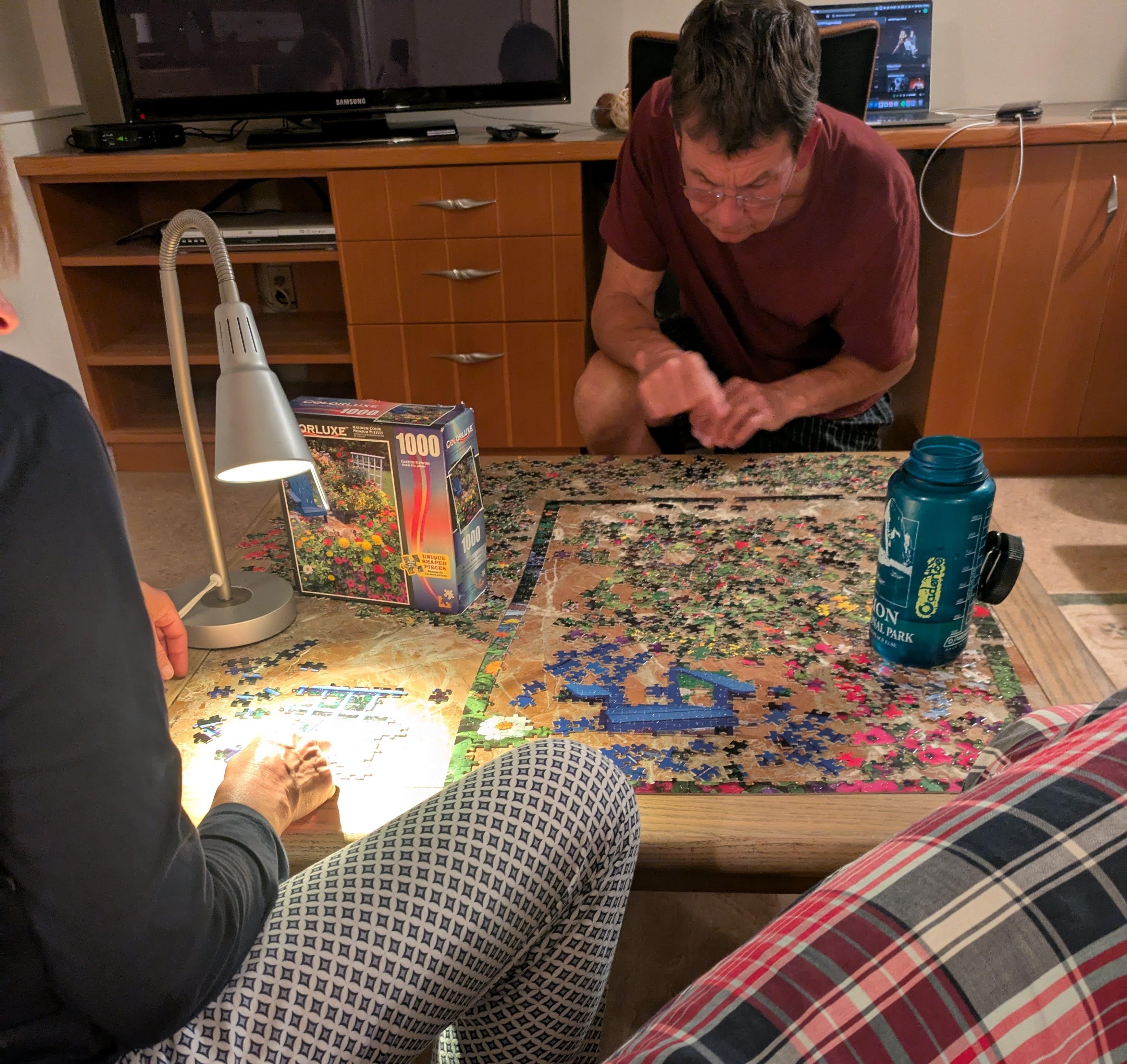 Puzzle night with the fam :)