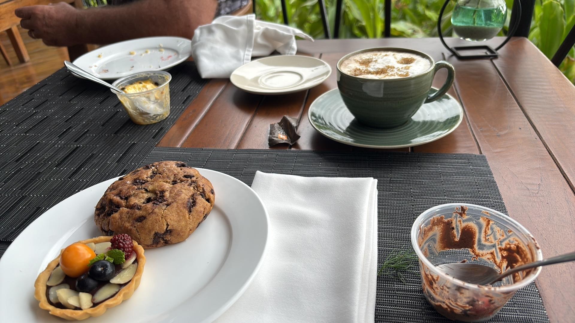 Coffee/Pastry free afternoon 