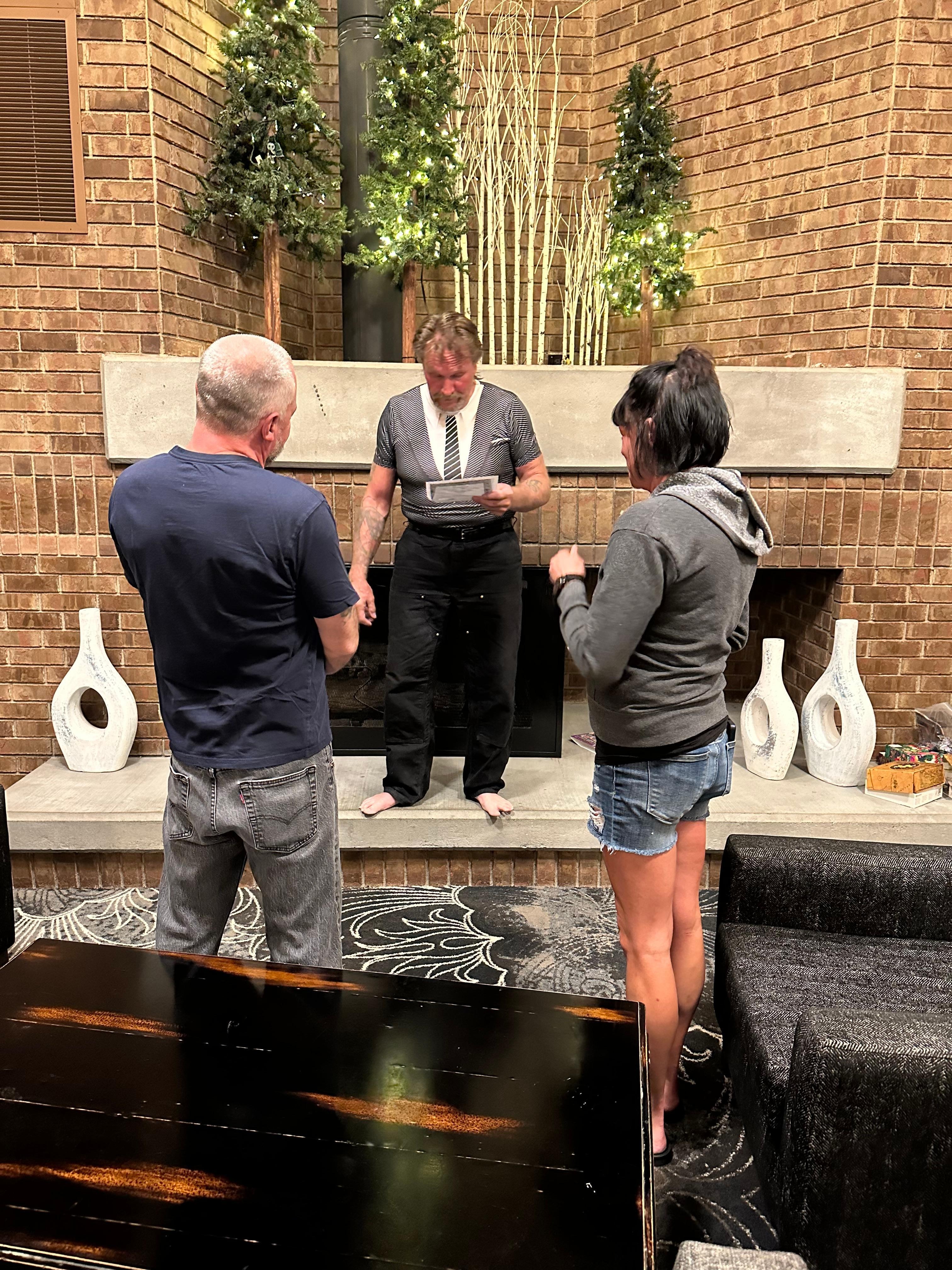 Quick marriage at Best Western Hotel in Park City Utah.