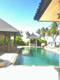 A villa pool