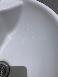 Filth around sink unit