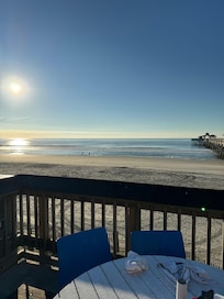 Breakfast at a nearby pier