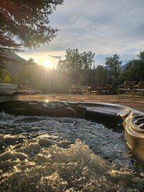 Hot Tub outback near the rivers edge...