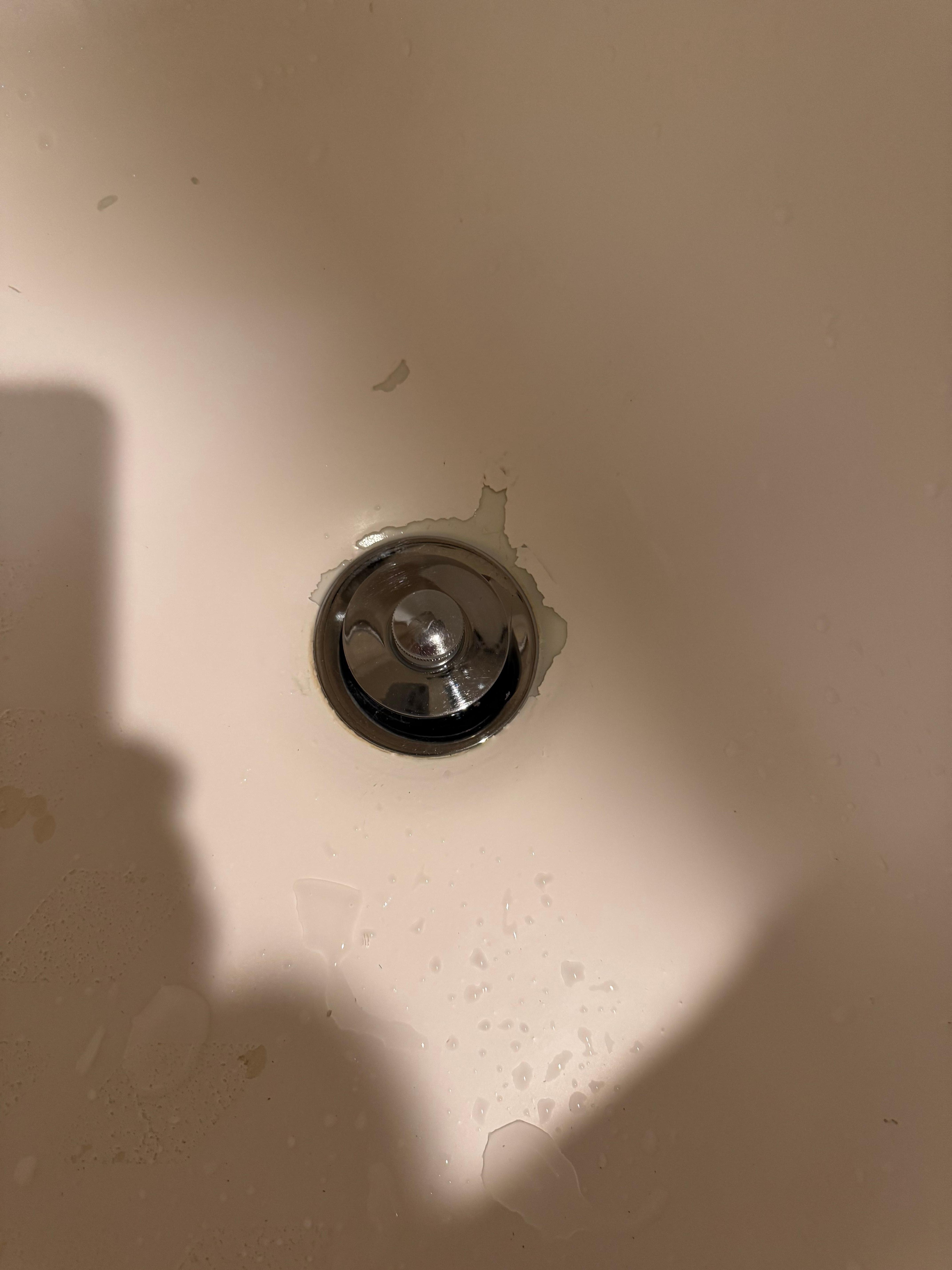 Old and chipped bathtub 