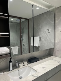 洗面が明るくてメイクしやすい