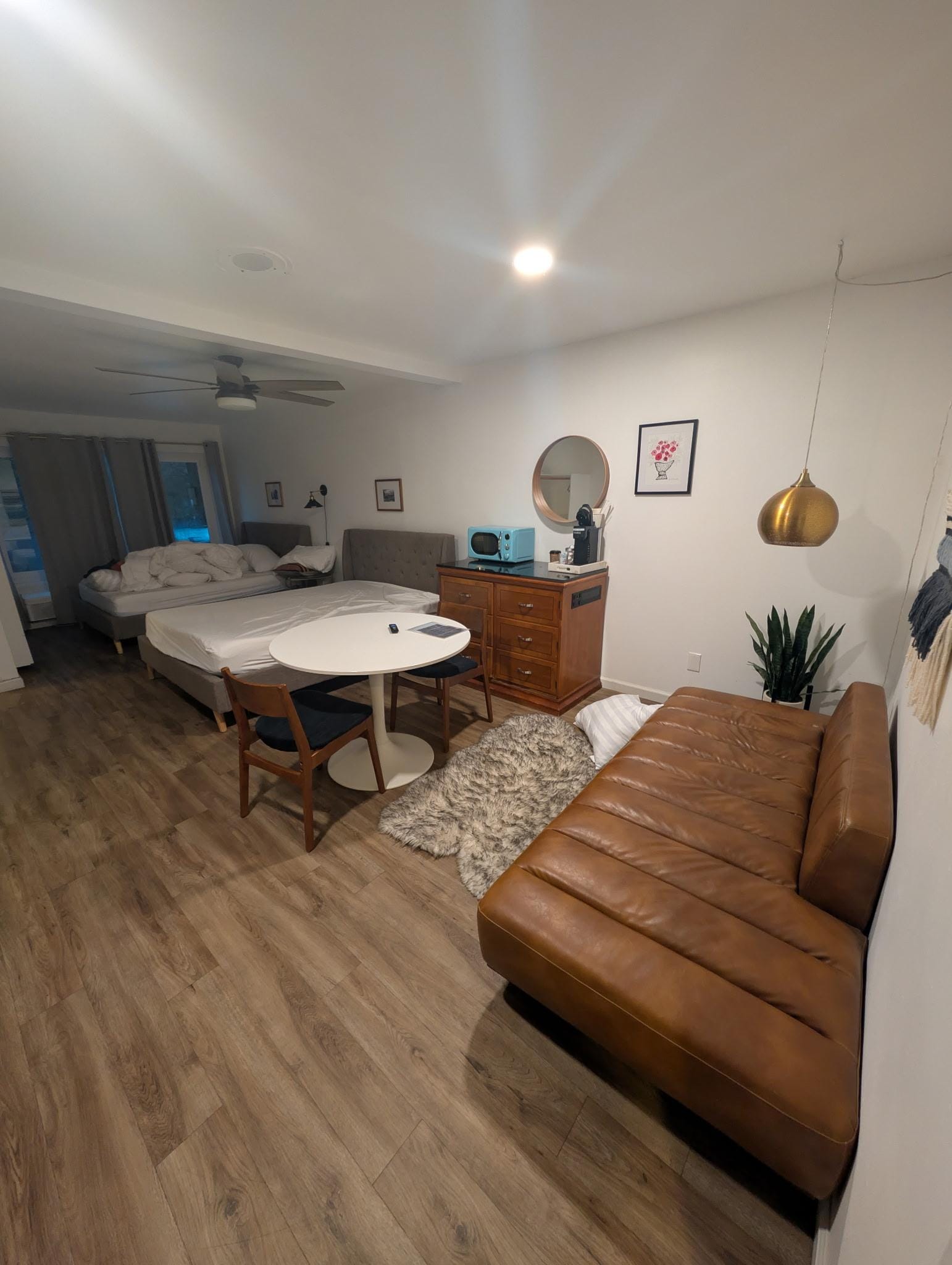 It was an expensive stay to walk into this environment. 