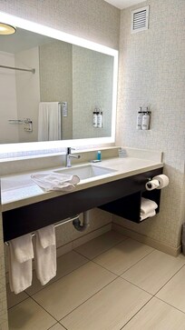 Clean bathroom