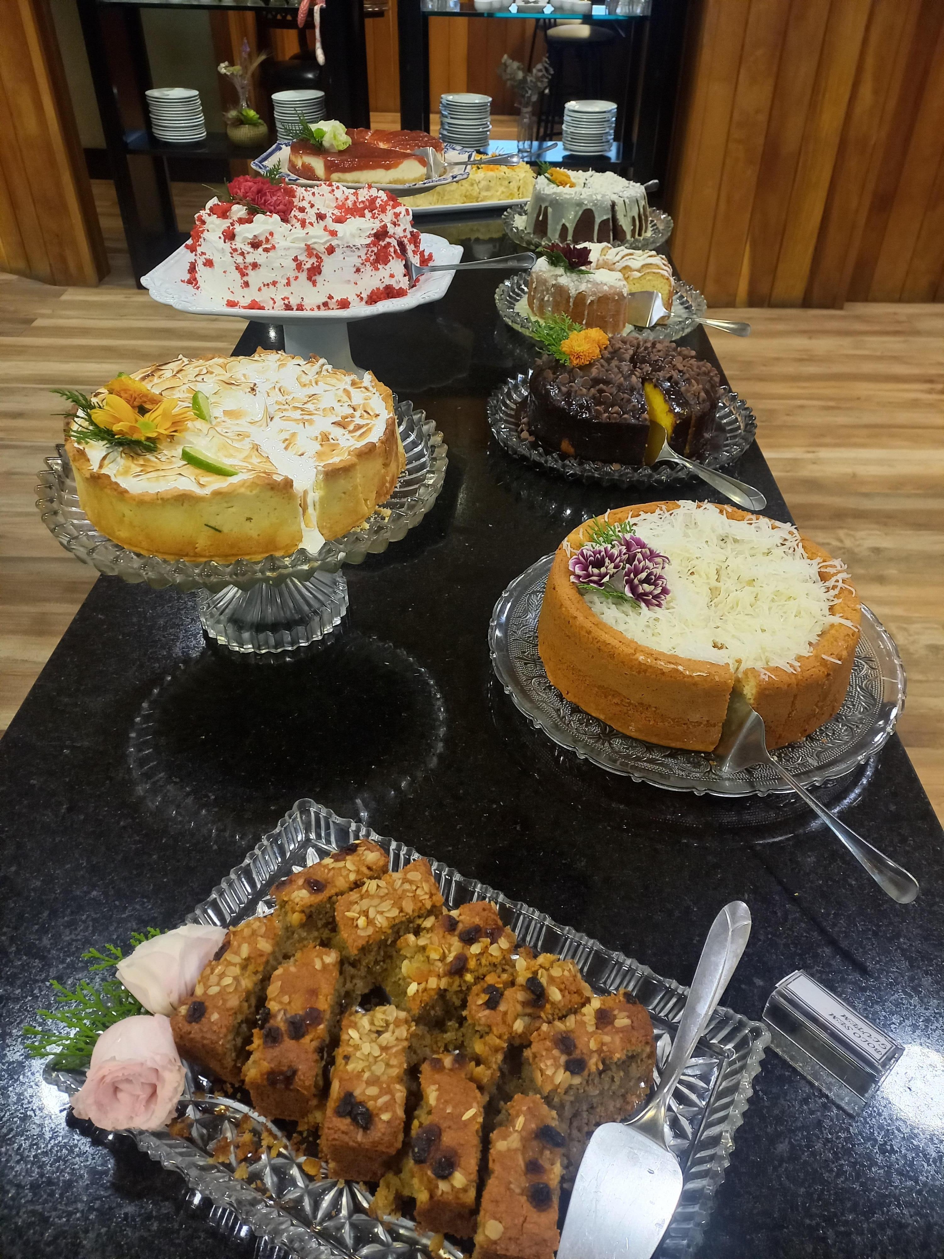 Bolos maravilhosos no café da manhã. 