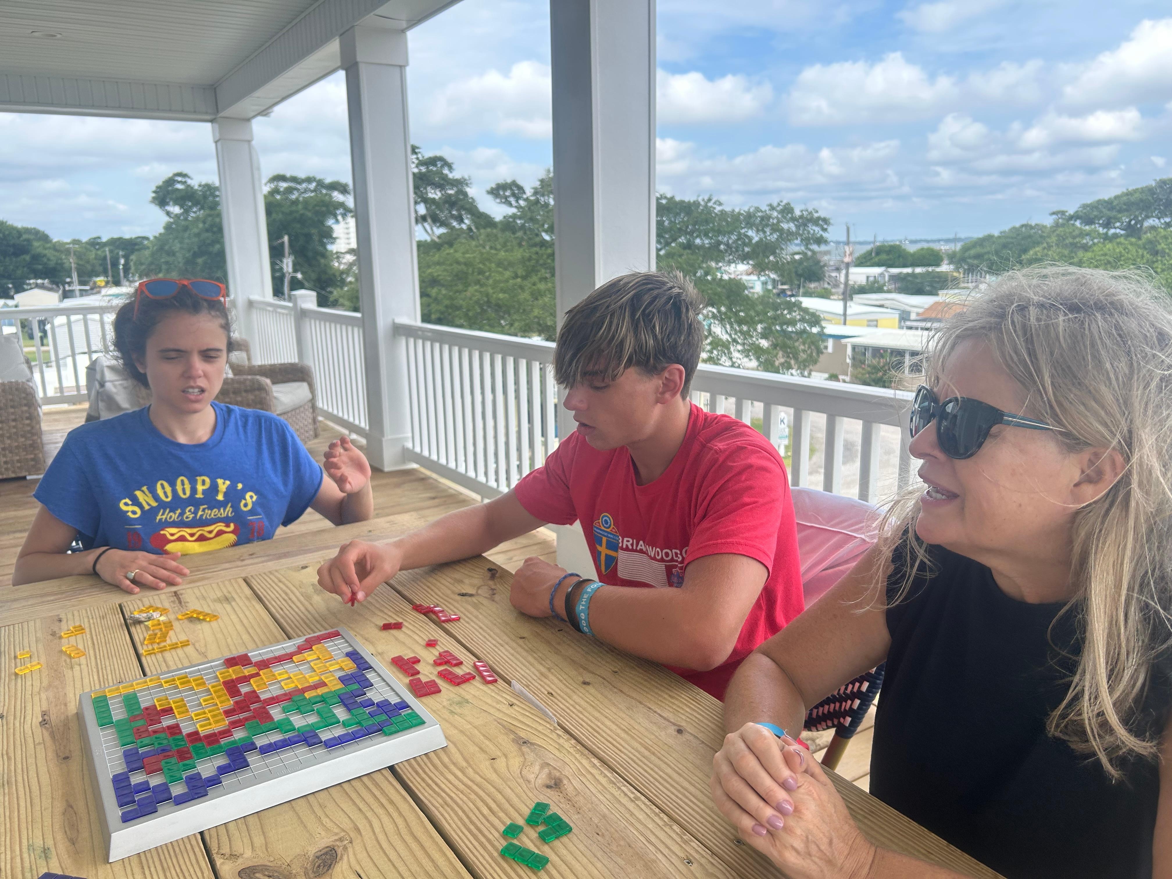 Games on the porch 😊