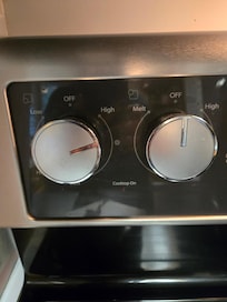 Had to figure out how to get the burner to turn off, finally turned off in this position after someone burnt their hand on burner thinking it was off.