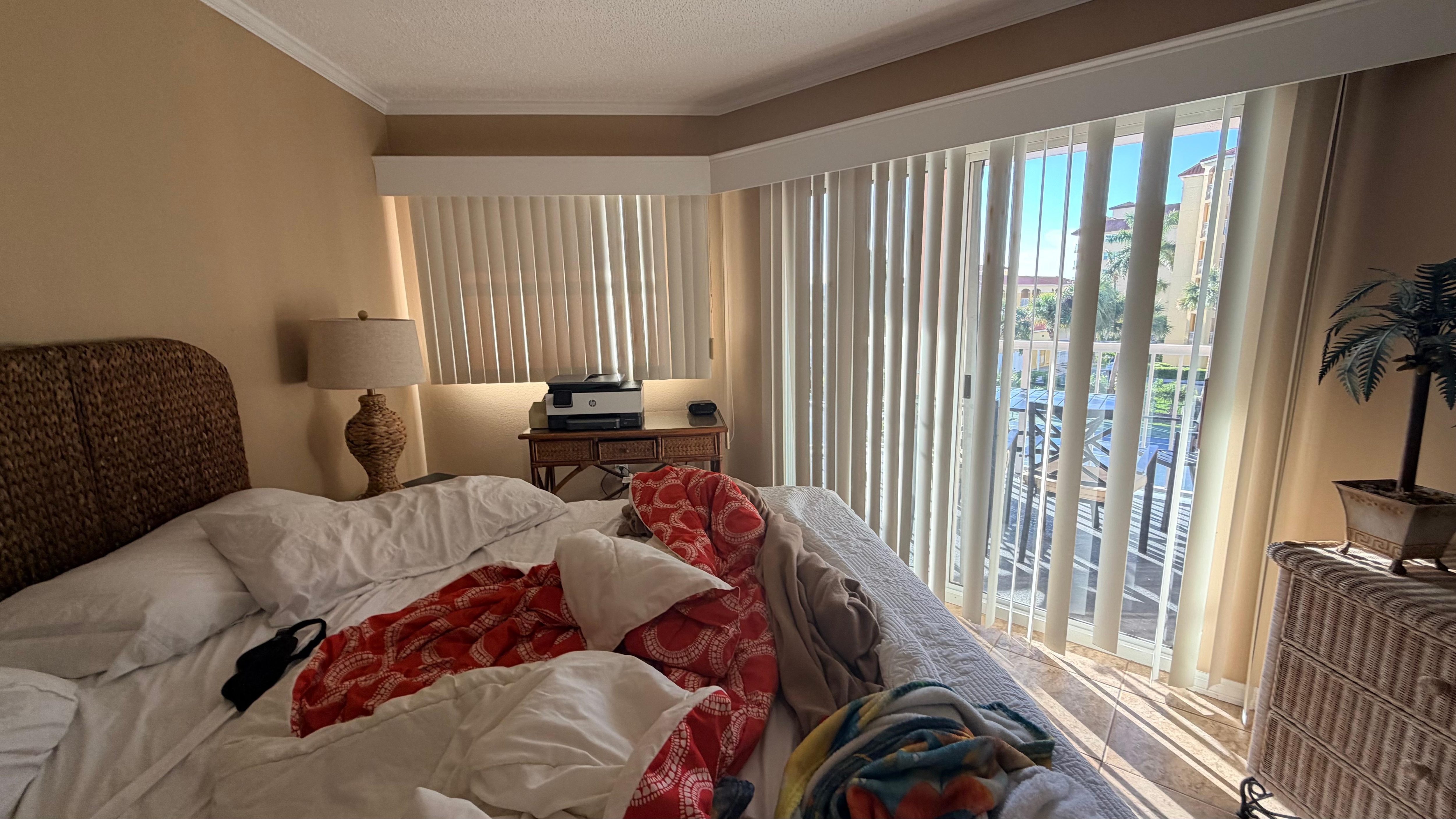 The room was extremely bright with broken blinds and 6:00 am sunrise