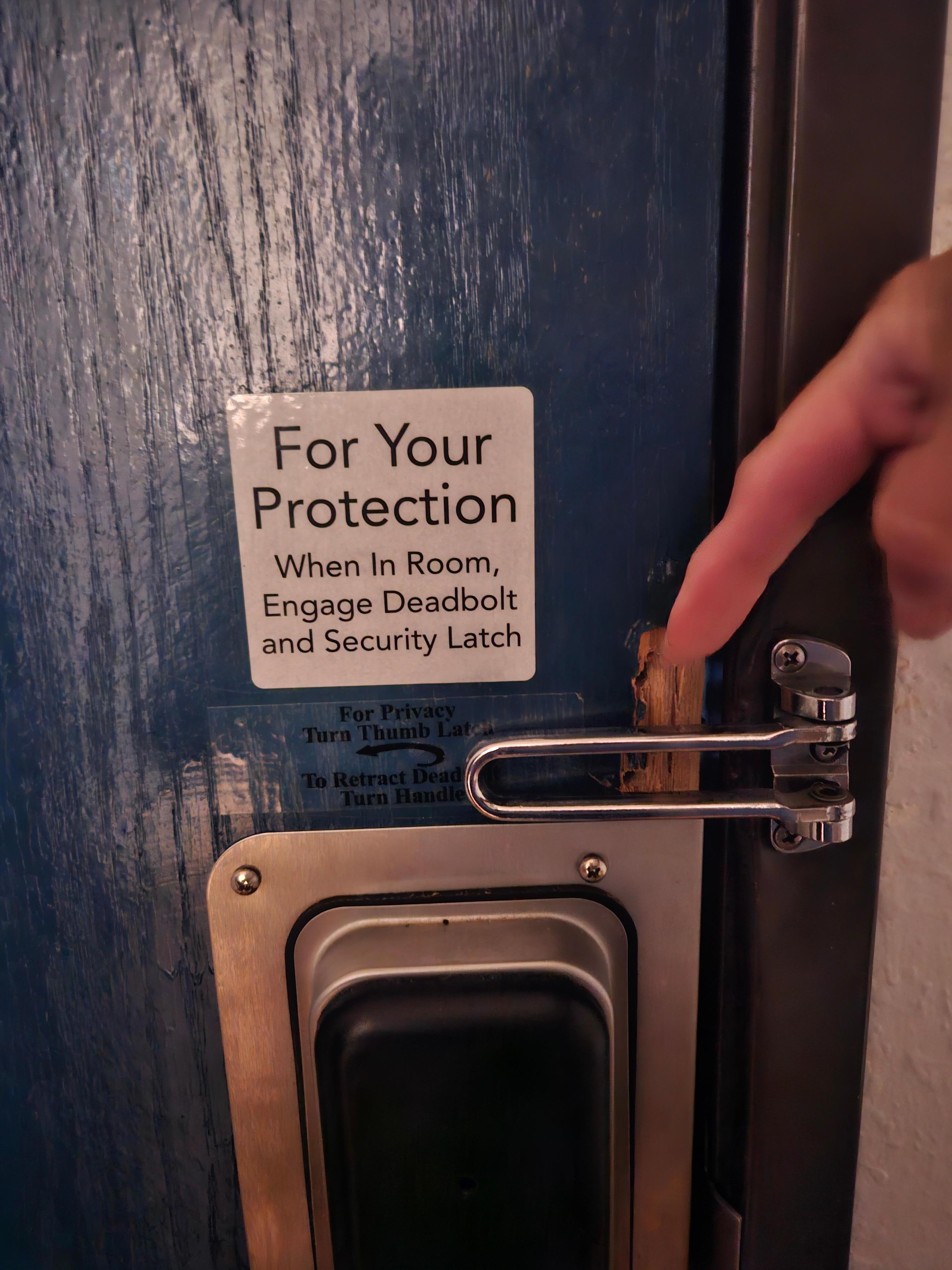 No dead bolt! 