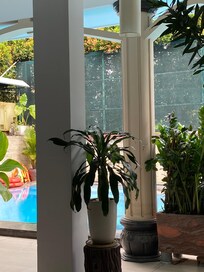 Dining ng area and front entrance