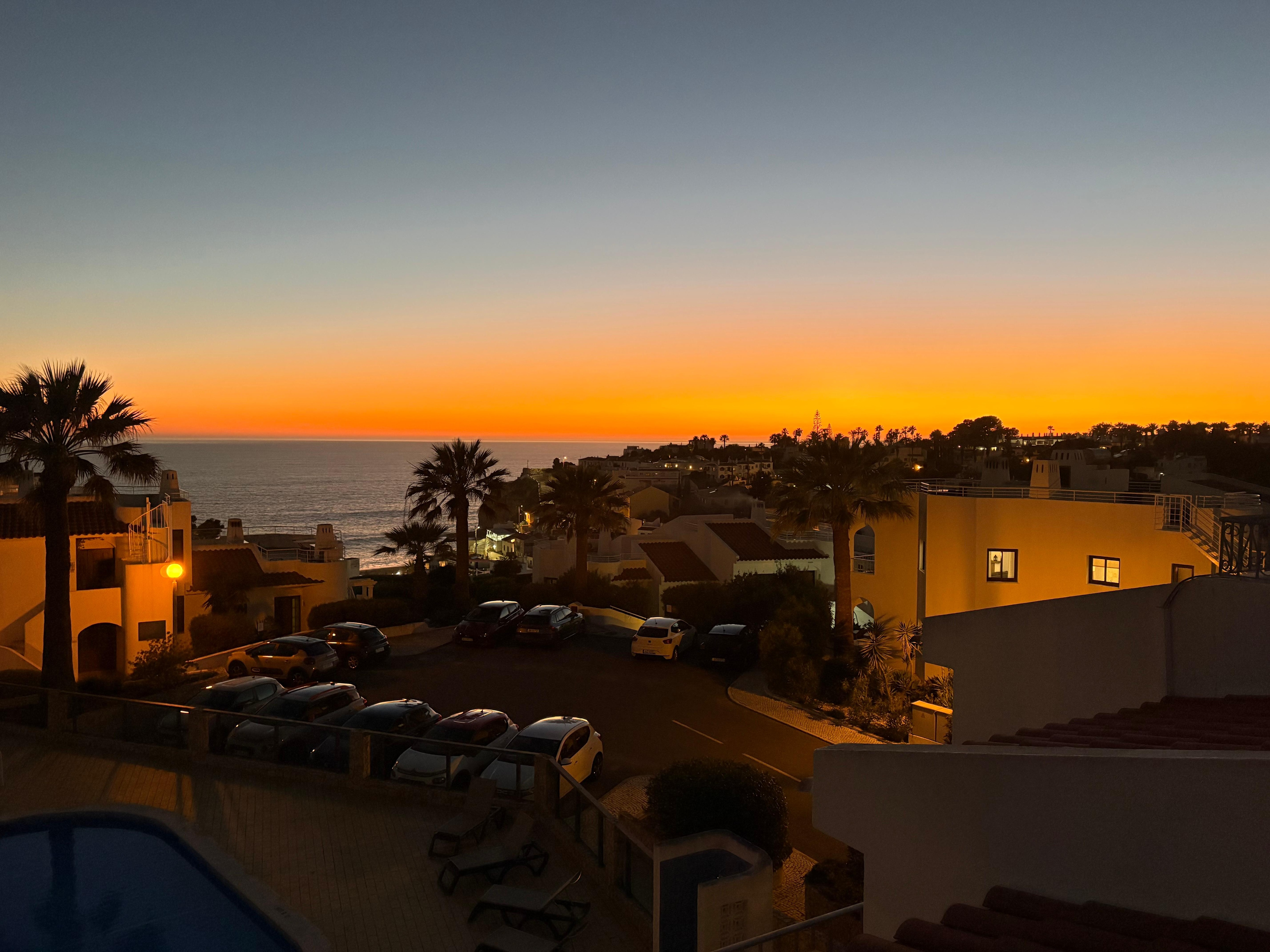 Sunset bbqing on the roof