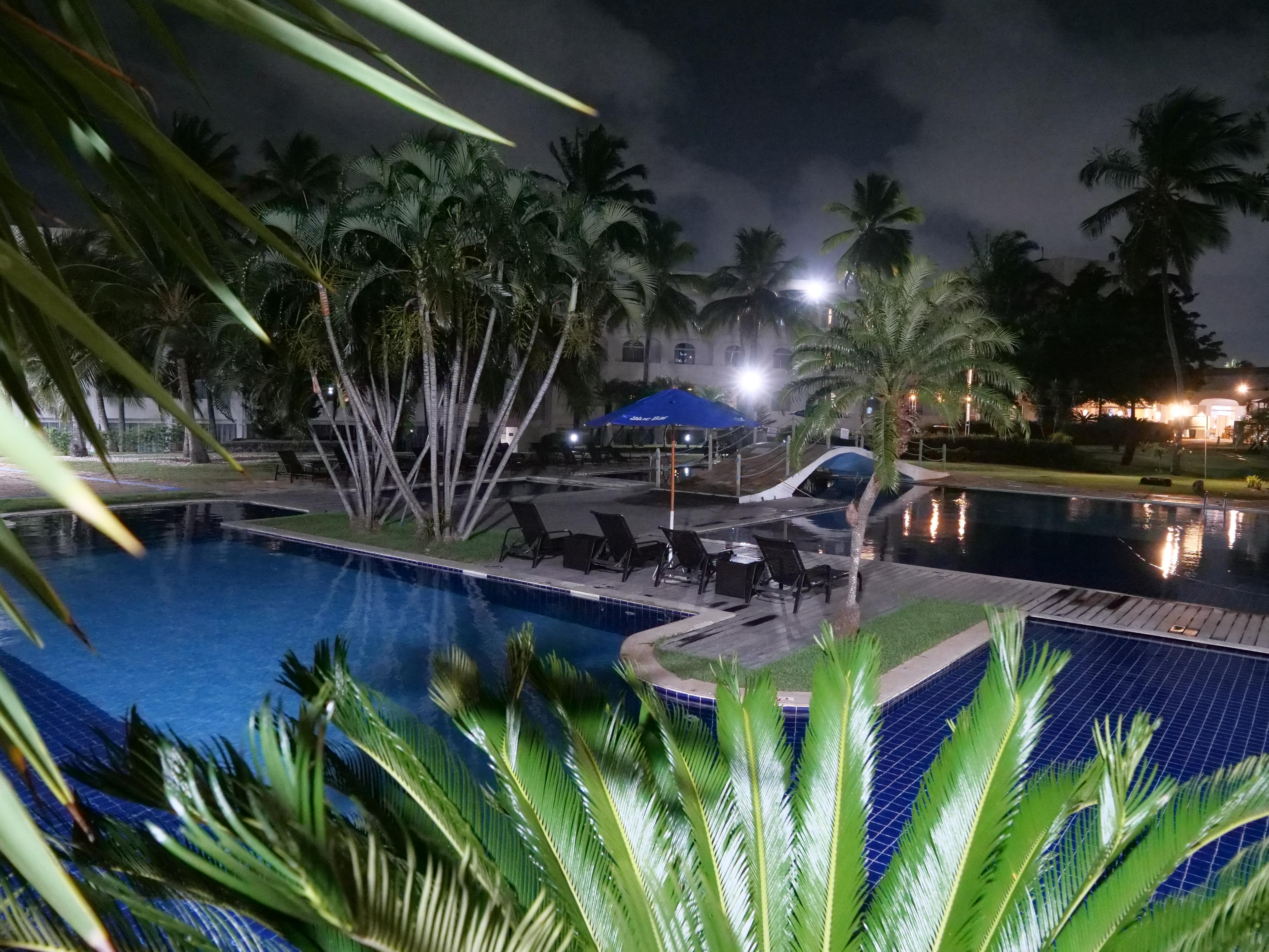 Blick über die Poollandschaft